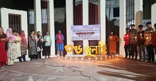 টাঙ্গাইলে জুলাই শহিদদের স্মরণে মোমবাতি প্রজ্বলন
